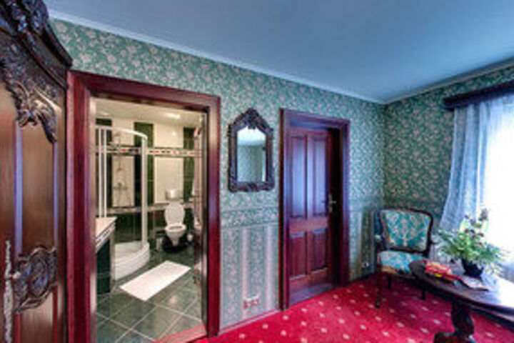 Room 29 of 34