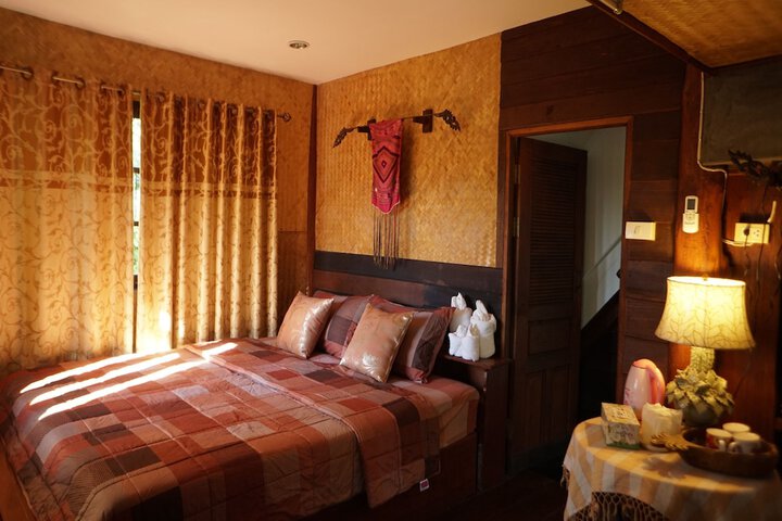 Room 12 of 116