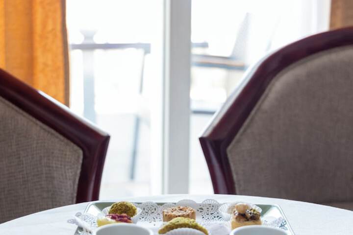 Dining Photos