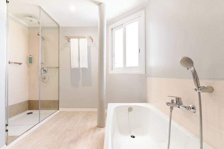 Bath Interior