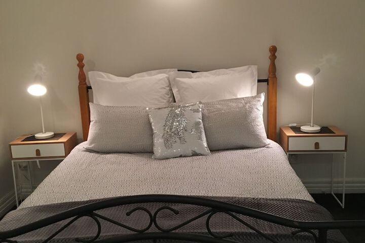 Room 6 of 129