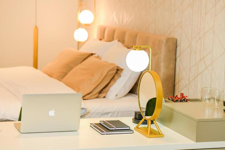 General 8 of 27
