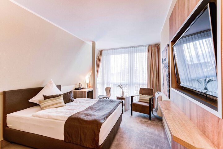 Room 4 of 31