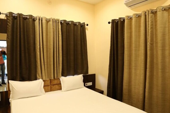 Room 20 of 39