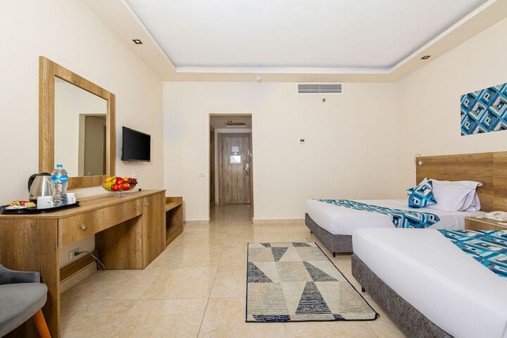 Room 26 of 131