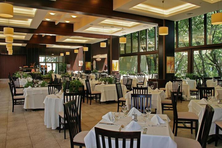 Dining 50 of 133