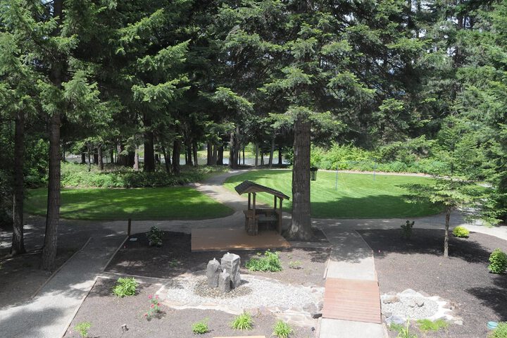 Property Grounds 27 of 39