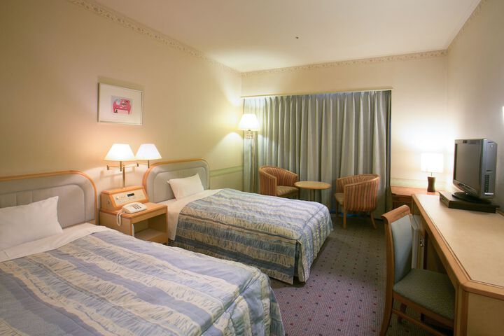 Room 11 of 41