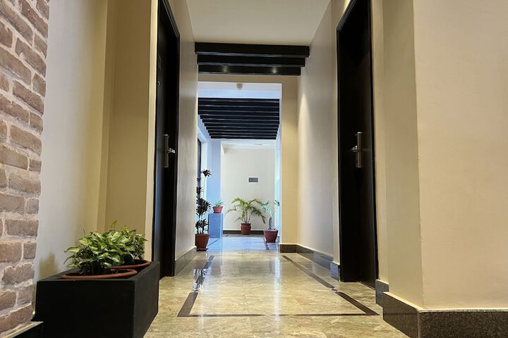 Hotel 5 of 53