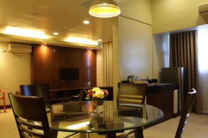 Room 48 of 73