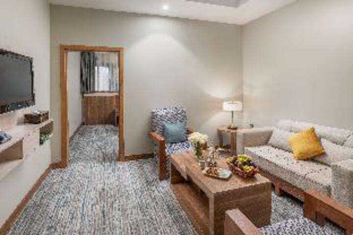 Room 15 of 16