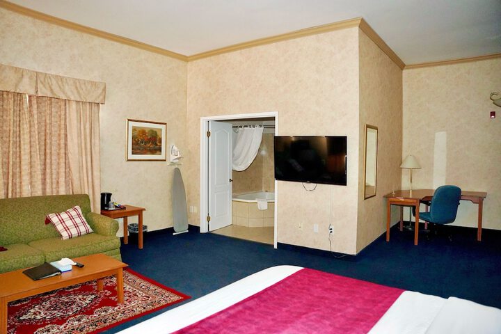 Room 12 of 51