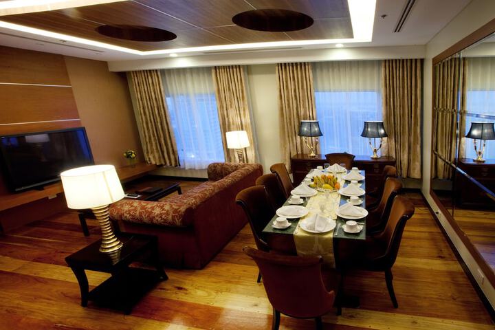 Room 49 of 95