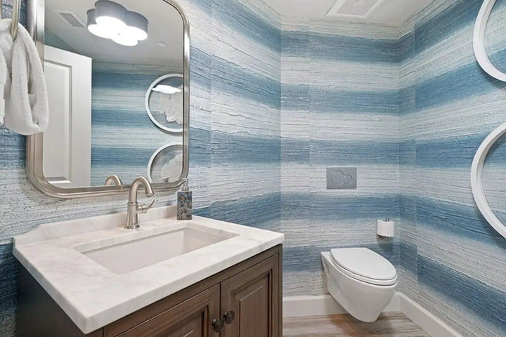 Room 8 of 21