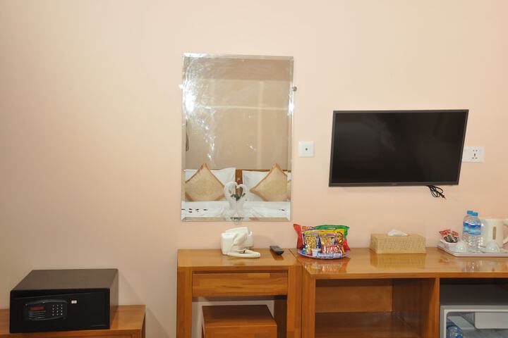 Room 11 of 30