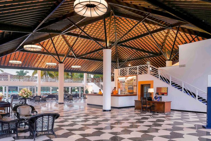 Hotel 102 of 117