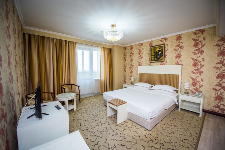 Room 26 of 87