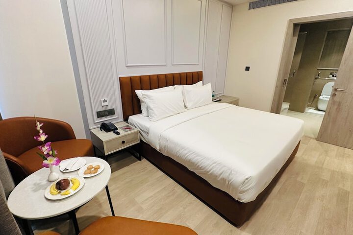 Room 42 of 129