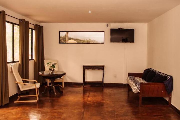 Room 27 of 64