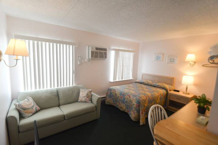 Room 5 of 34