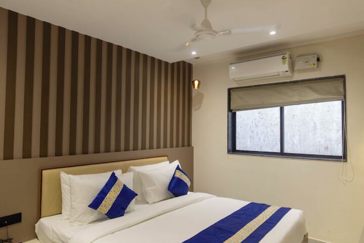 Room 8 of 43