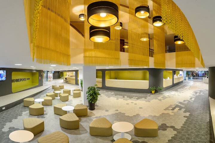 Hotel Interior 4 of 47