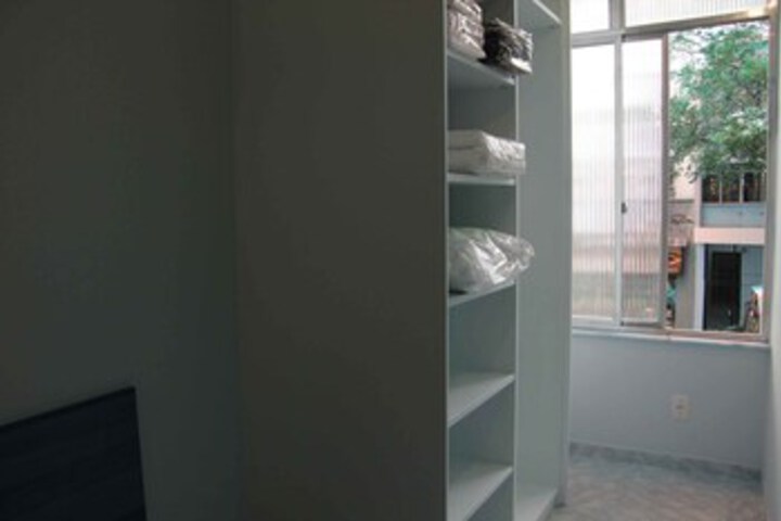 Room 5 of 28
