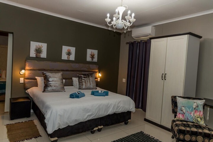 Room 10 of 49