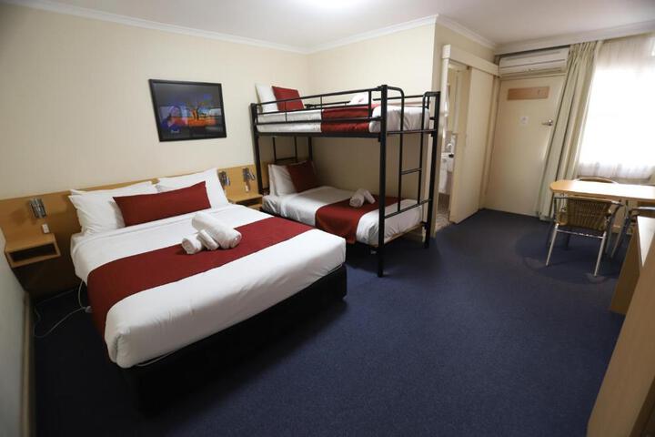 Hotel 6 of 63