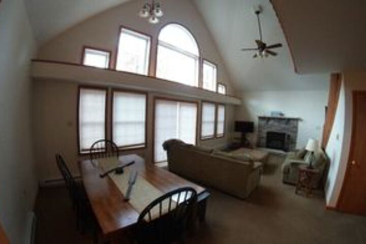Room 27 of 39