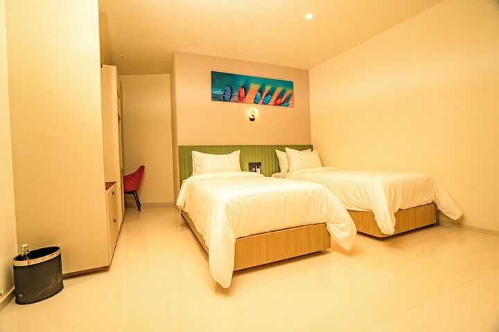 Room 16 of 72