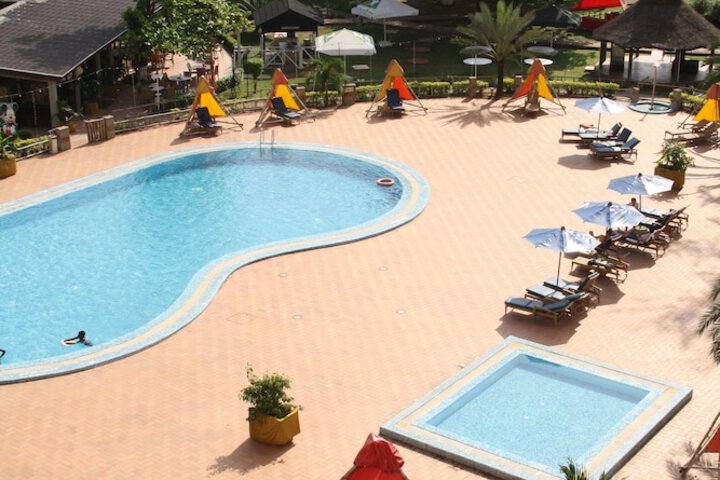 Pool 18 of 41