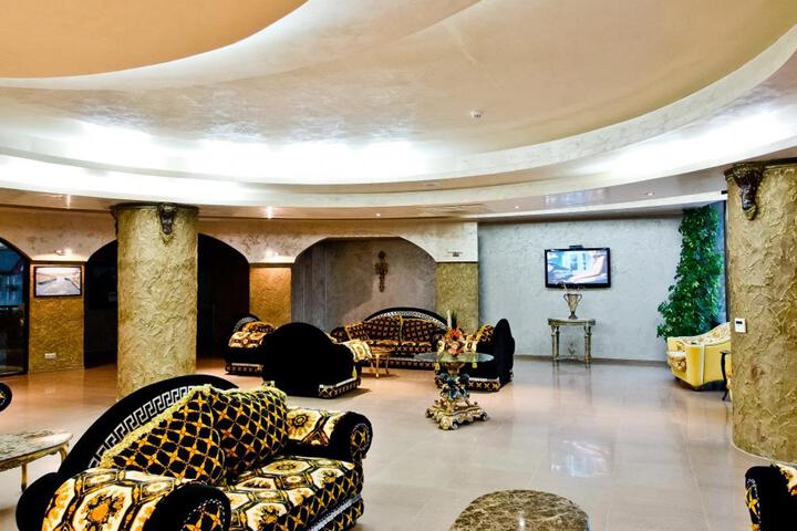Hotel Interior 10 of 36