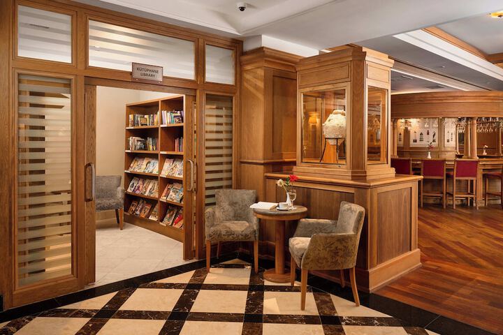 Hotel Interior 78 of 114