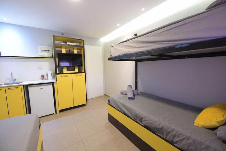 Room 12 of 47