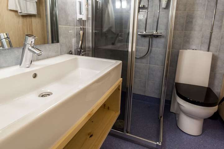 Room 15 of 52