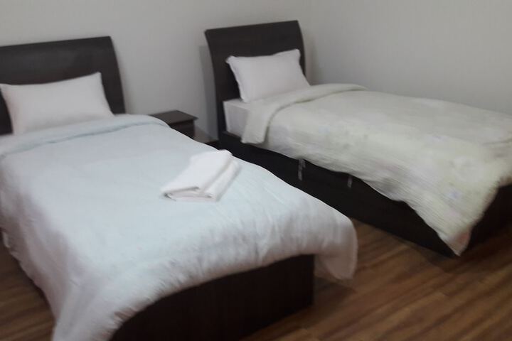 Room 8 of 39