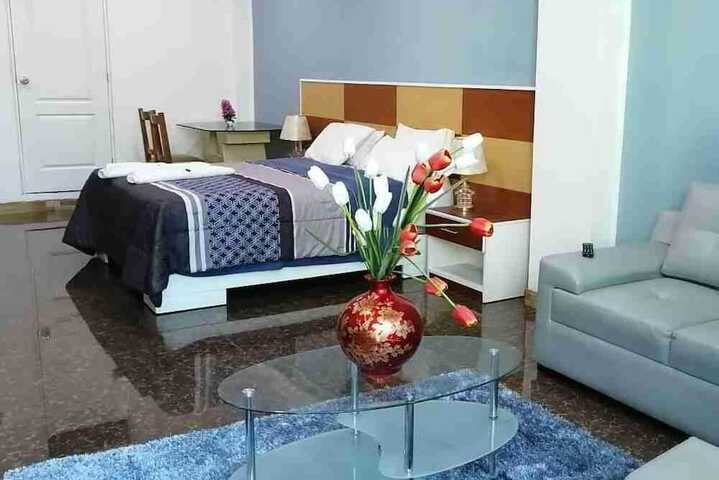Room 2 of 8