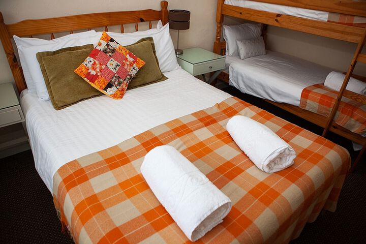 Room 5 of 37