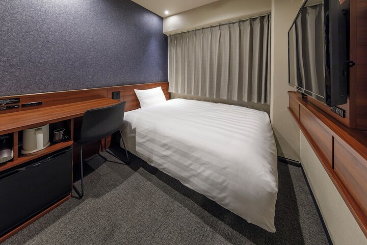 Room 12 of 31