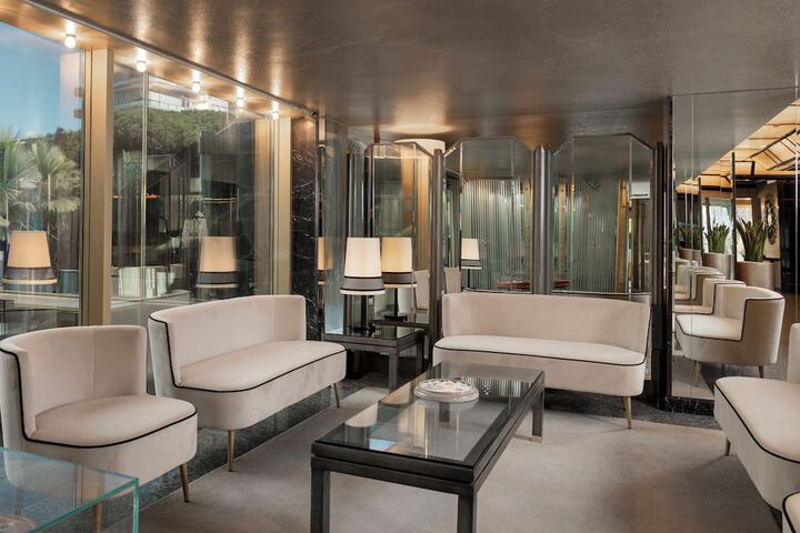 Guest Lobby