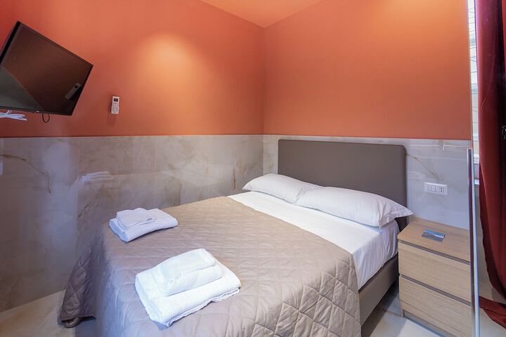 Room 42 of 309