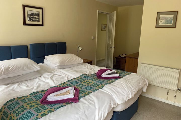 Room 11 of 41