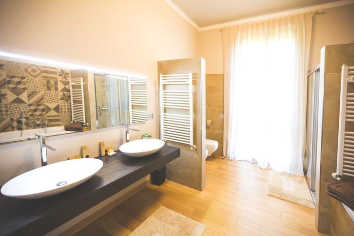 Room 17 of 20