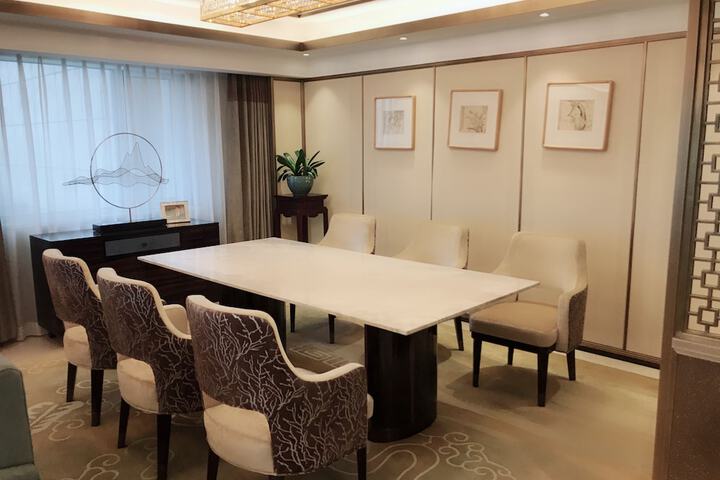 Room 14 of 78