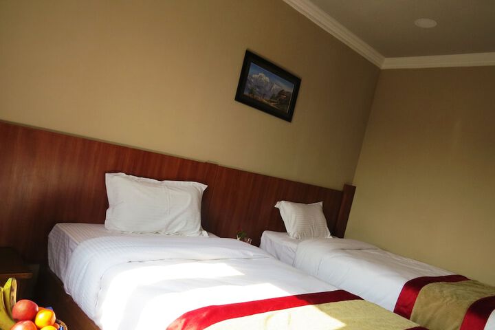 Room 4 of 41