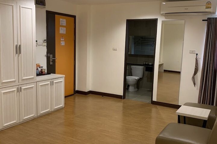 Room 63 of 174