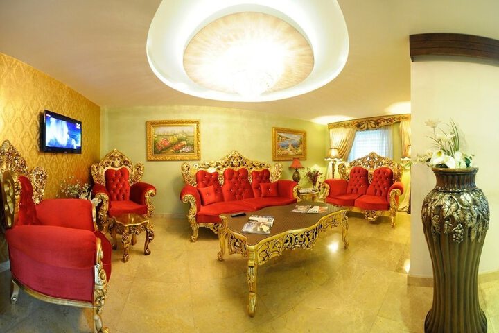 Guest Lobby