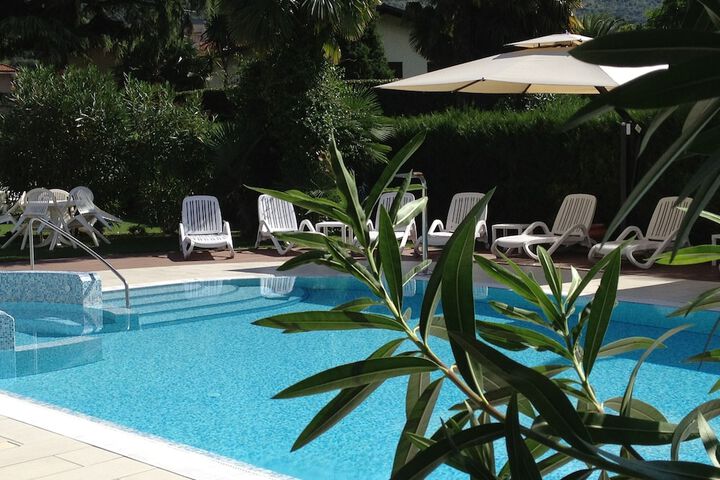 Pool 55 of 69