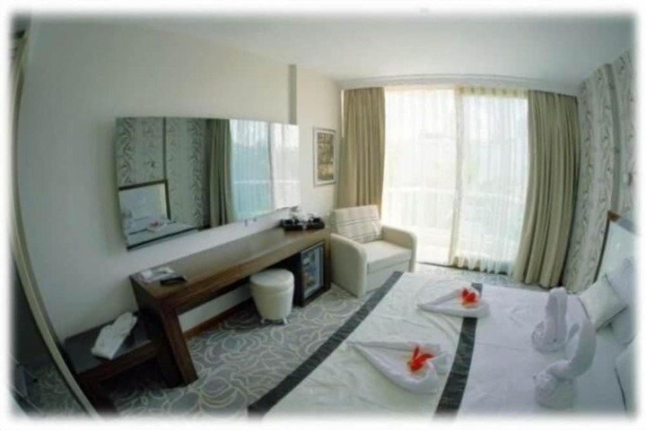 Room 17 of 43